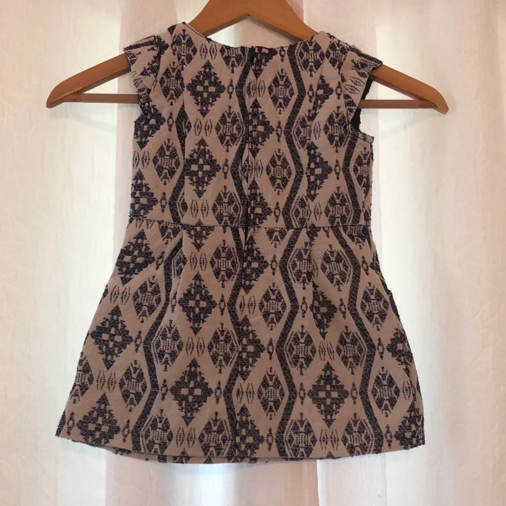 🦋Oshkosh Genuine Kids GUC size 2 Beautiful dress